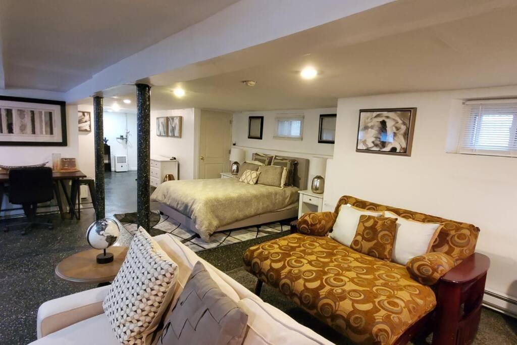 Cozy Studio; Lower Level Unit نيو يورك المظهر الخارجي الصورة