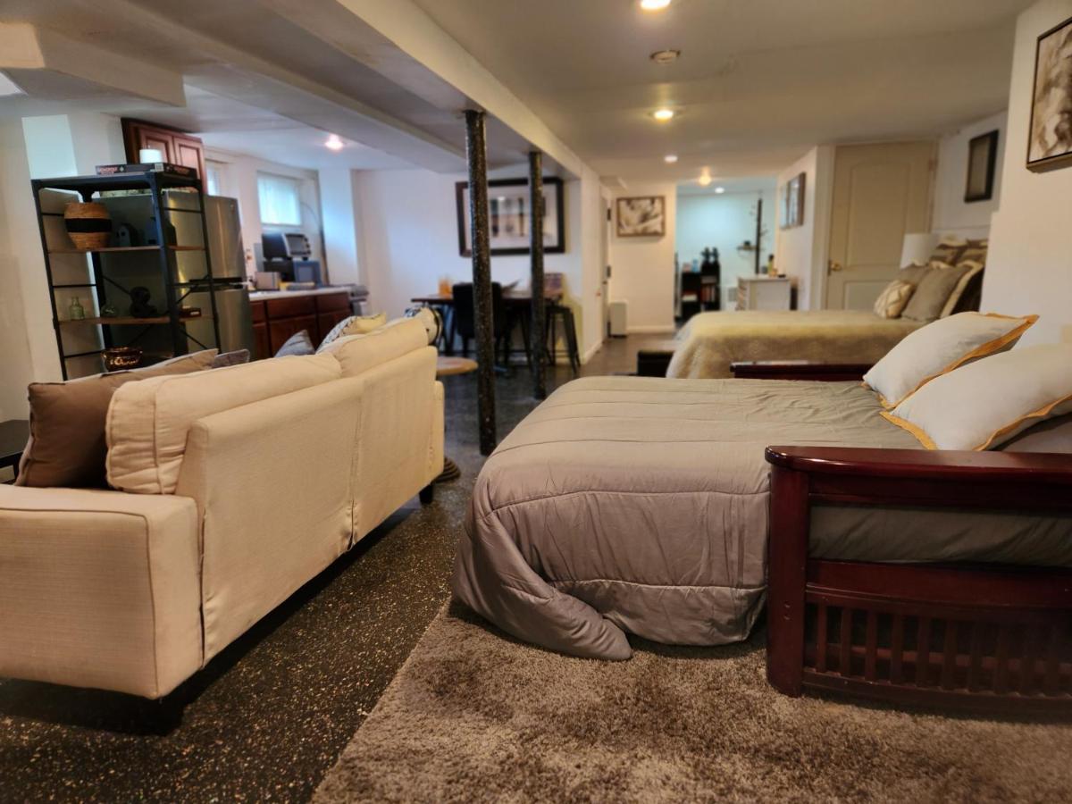 Cozy Studio; Lower Level Unit نيو يورك المظهر الخارجي الصورة